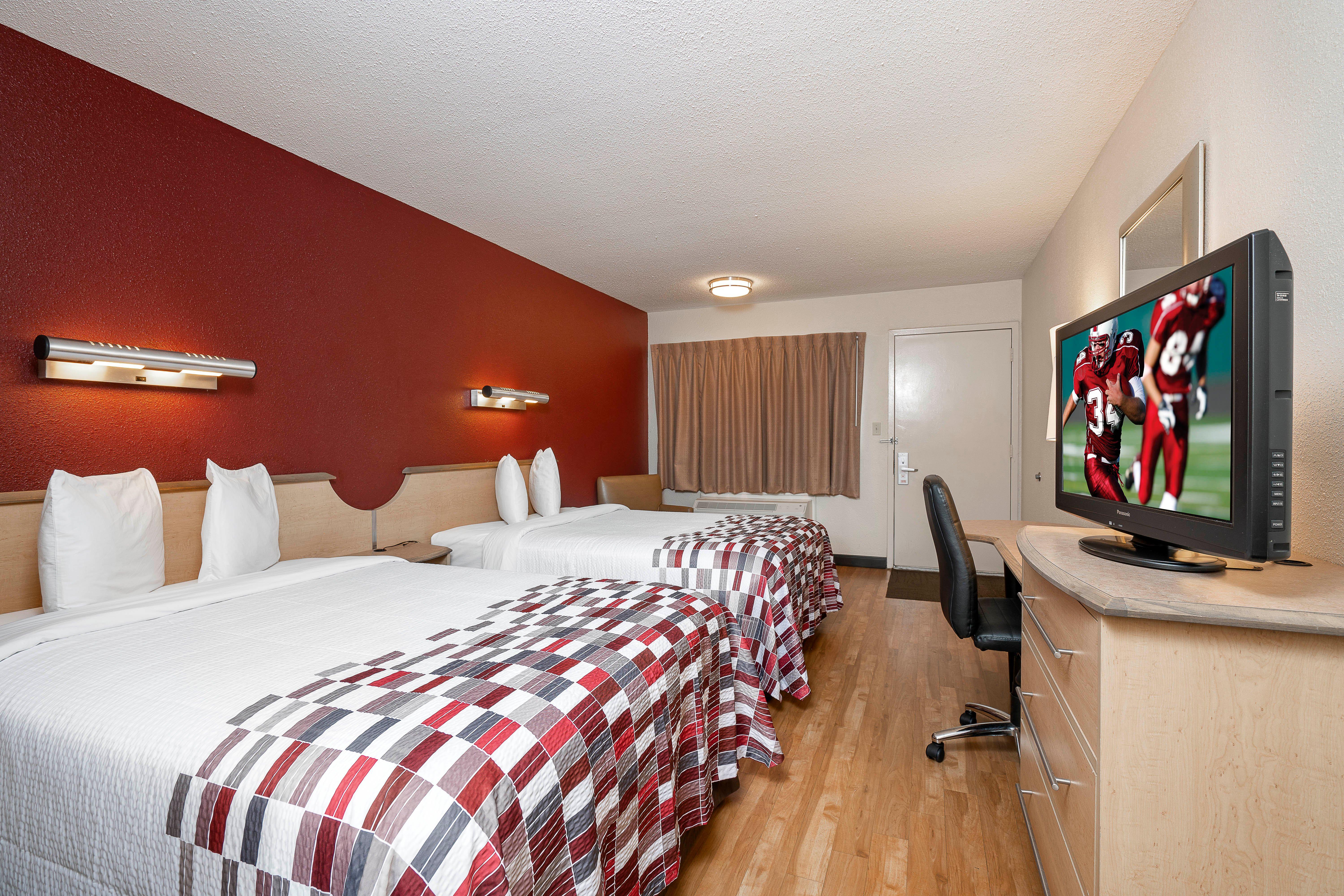 Red Roof Inn Louisville Fair And Expo Exterior photo