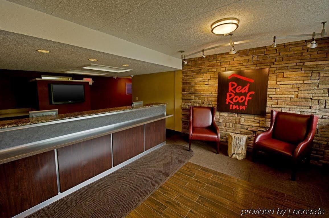 Red Roof Inn Louisville Fair And Expo Exterior photo