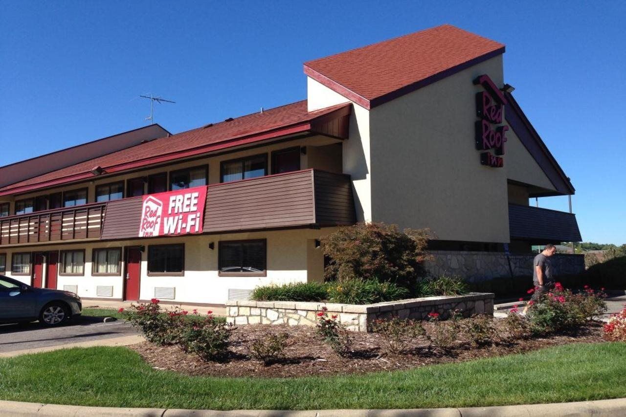 Red Roof Inn Louisville Fair And Expo Exterior photo